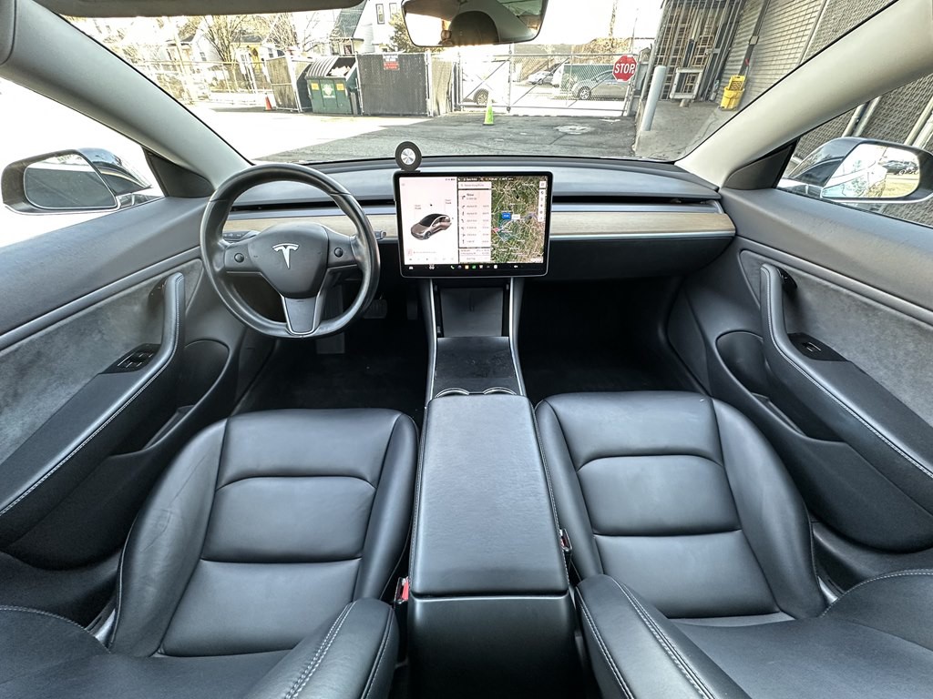 2019 Tesla Model 3 Image 9