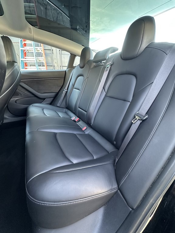 2019 Tesla Model 3 Image 15