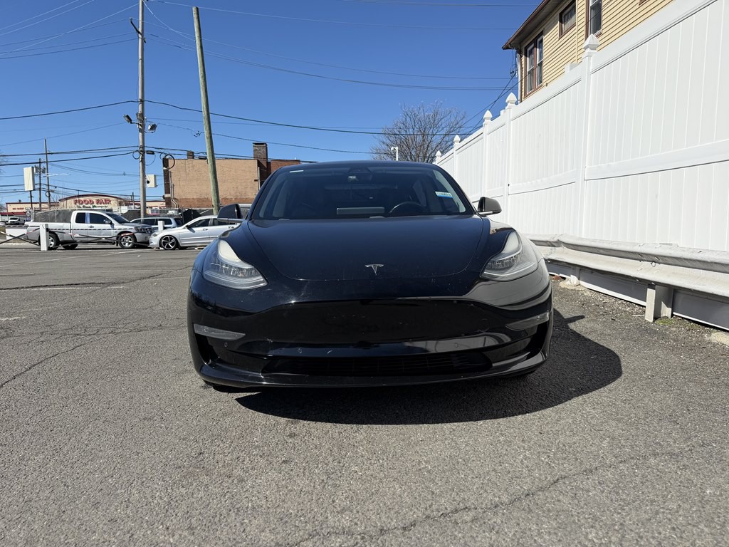 2019 Tesla Model 3 Image 2