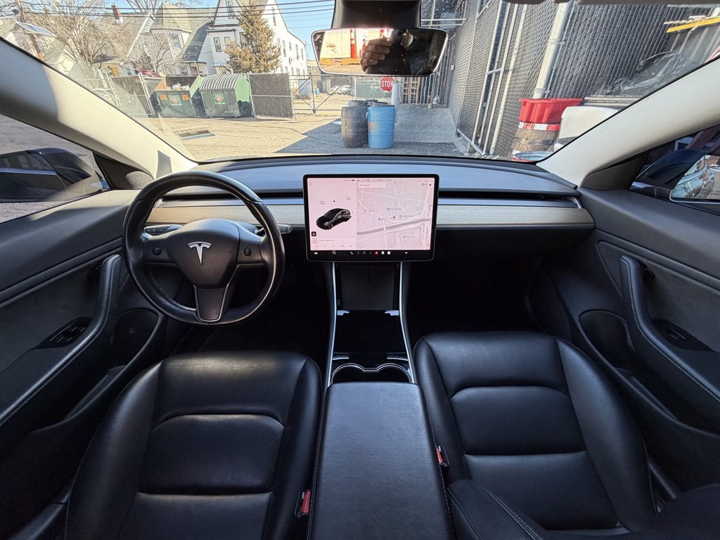 2019 Tesla Model 3 Image 9