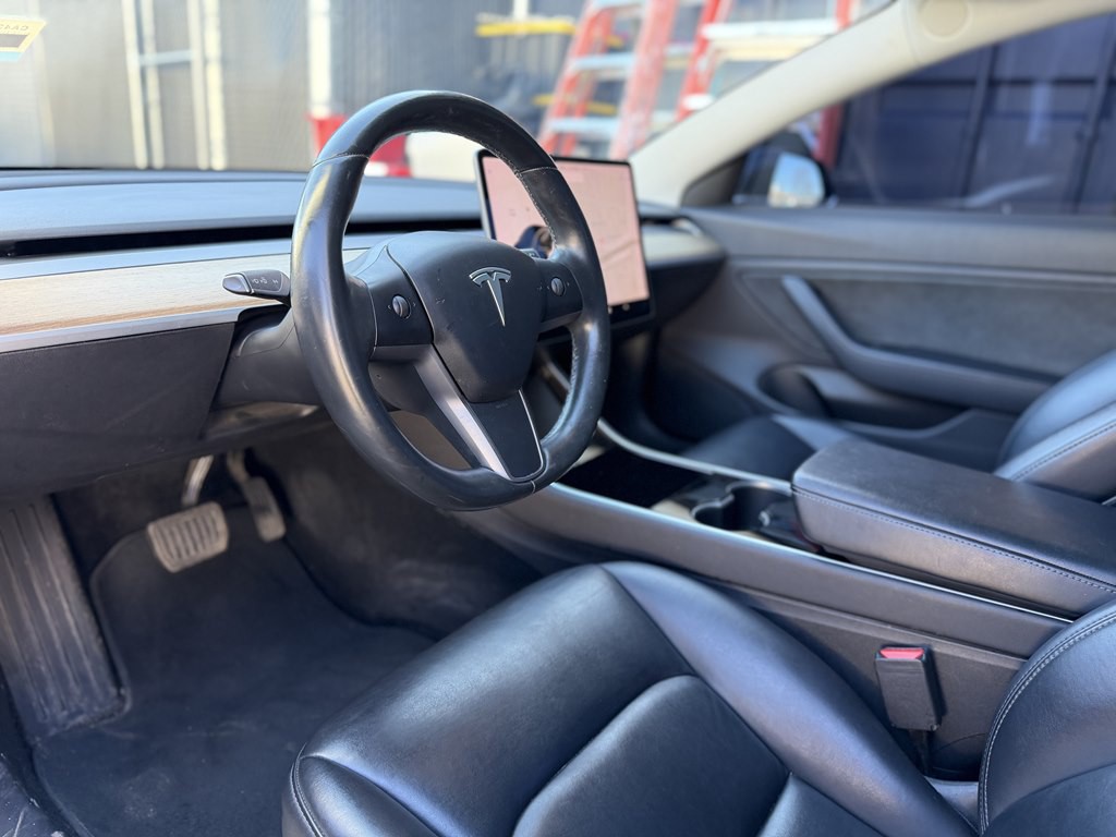 2019 Tesla Model 3 Image 10