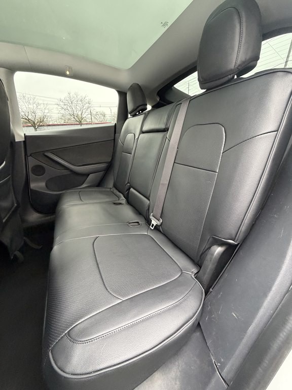 2020 Tesla Model Y Image 15