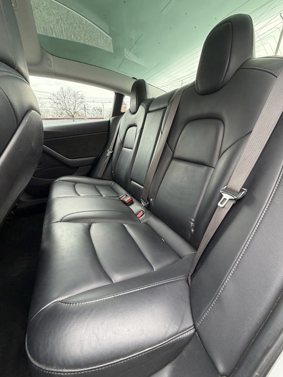 2018 Tesla Model 3 Image 15