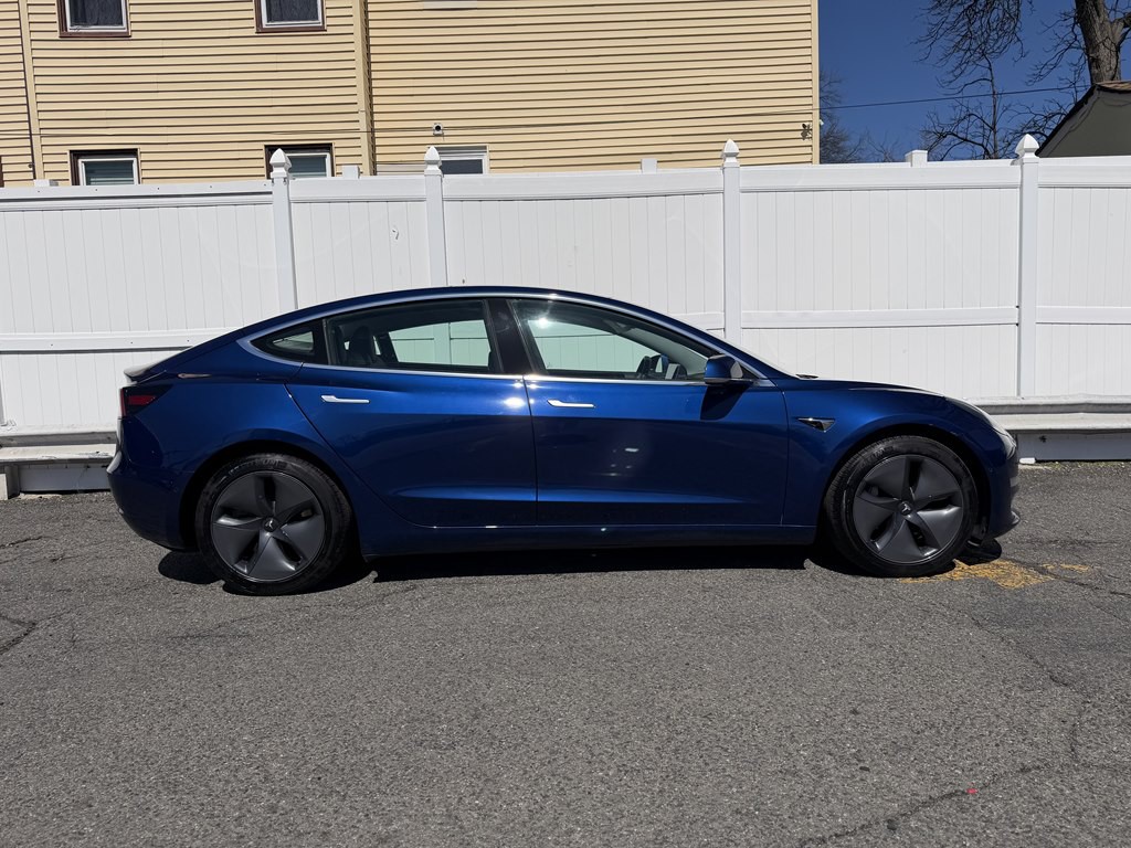 2019 Tesla Model 3 Image 8