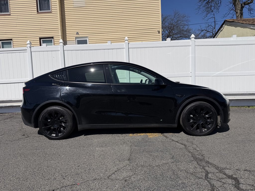 2021 Tesla Model Y Image 8