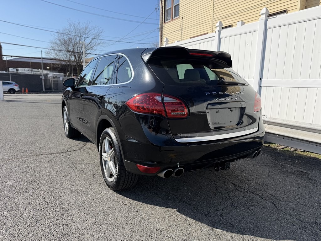 2012 Porsche Cayenne Image 5