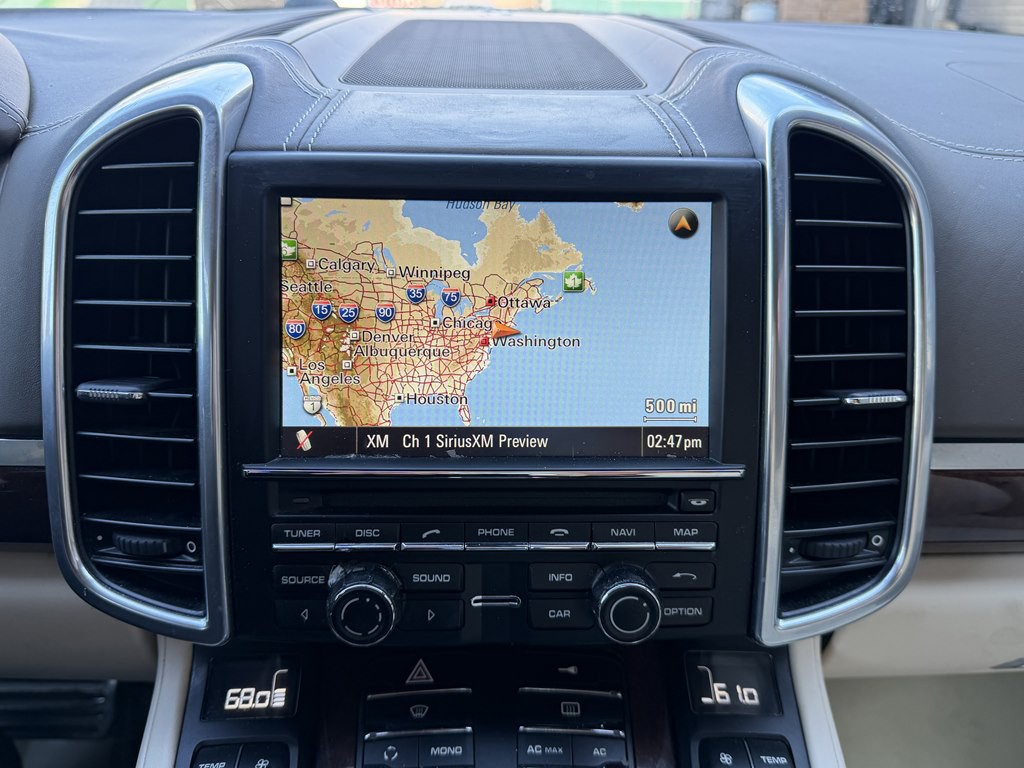 2012 Porsche Cayenne Image 13