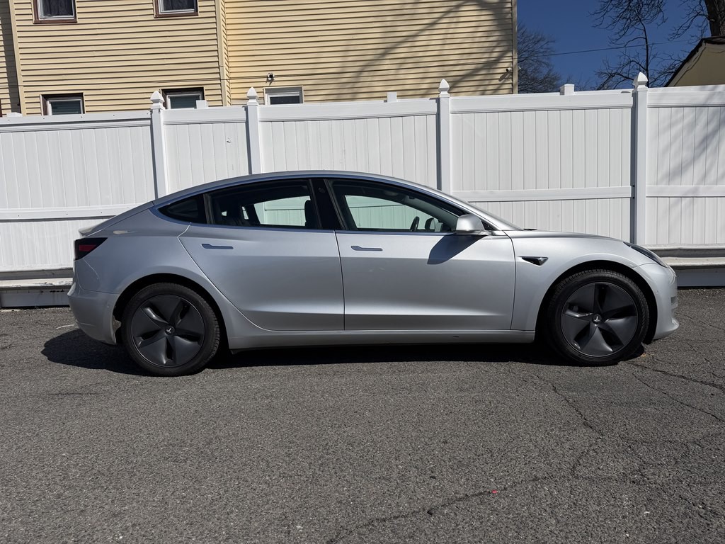 2018 Tesla Model 3 Image 8