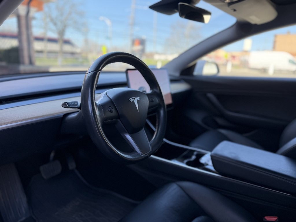 2018 Tesla Model 3 Image 10