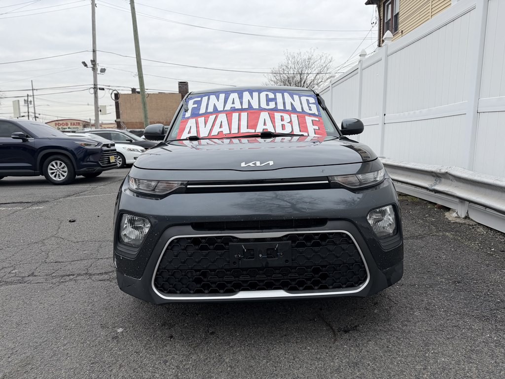 2022 Kia Soul Image 2