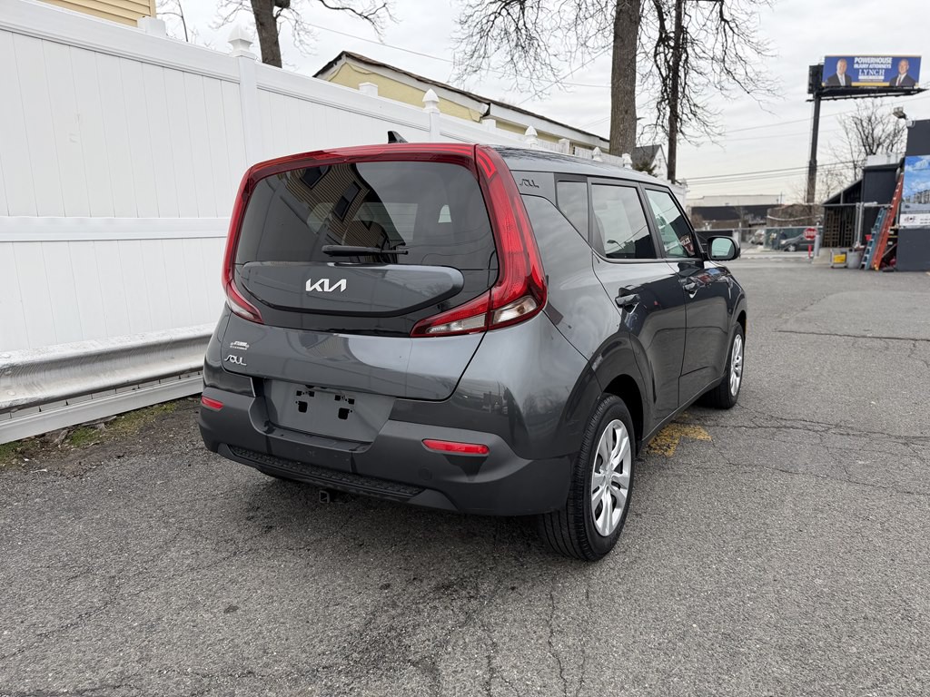2022 Kia Soul Image 7