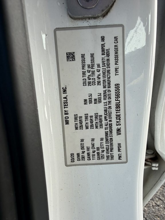 2020 Tesla Model 3 Image 16