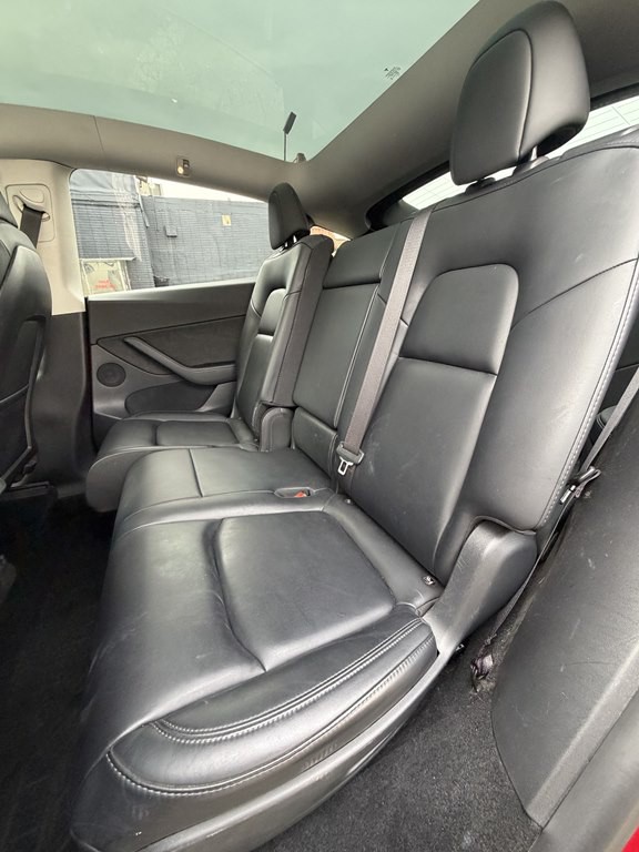 2021 Tesla Model Y Image 15