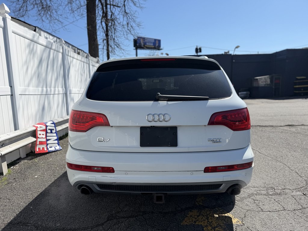 2015 Audi Q7 Image 6