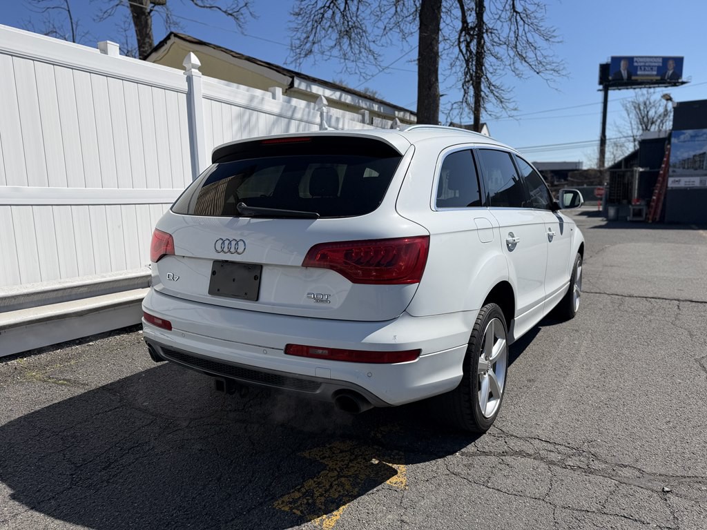 2015 Audi Q7 Image 7