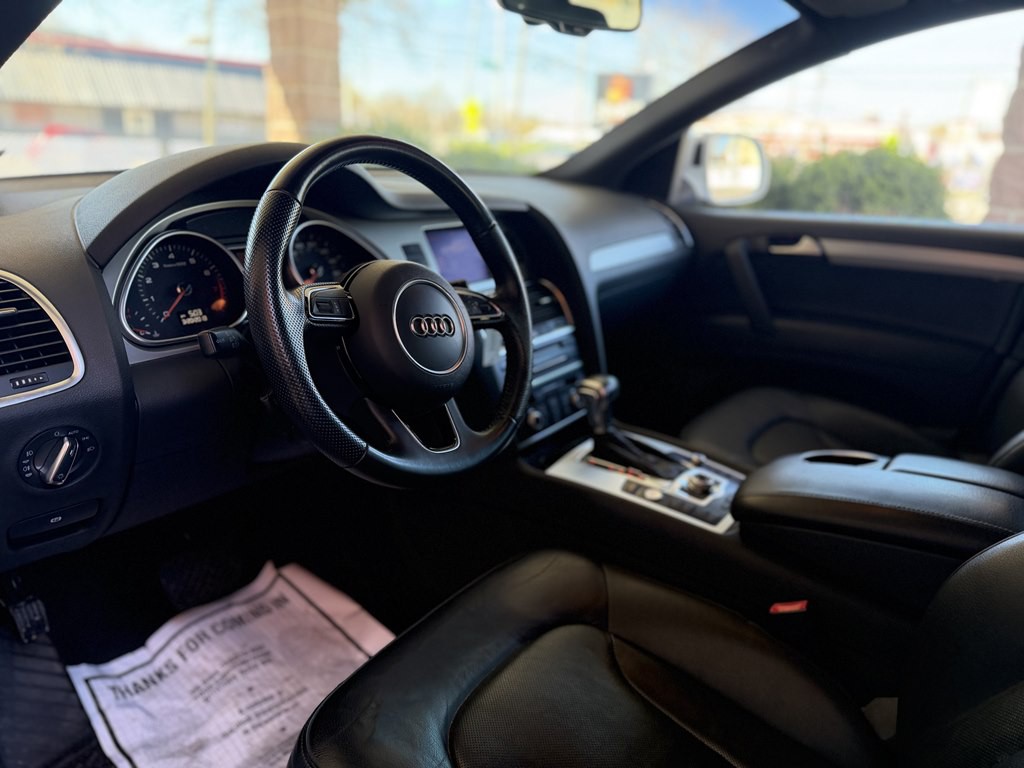 2015 Audi Q7 Image 10