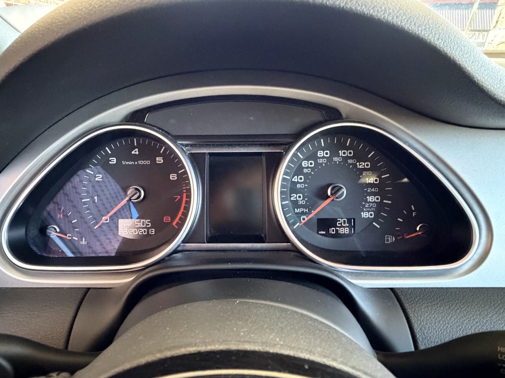 2015 Audi Q7 Image 11