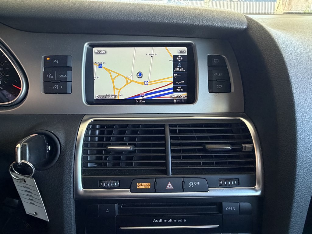 2015 Audi Q7 Image 13