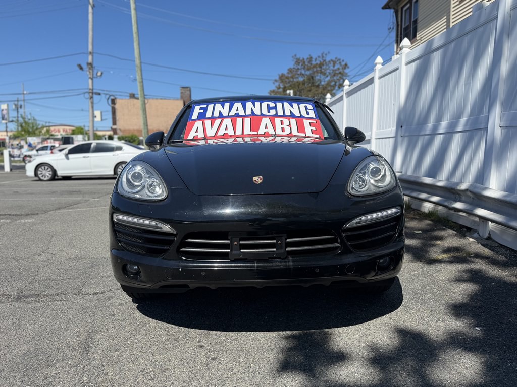 2012 Porsche Cayenne Image 2