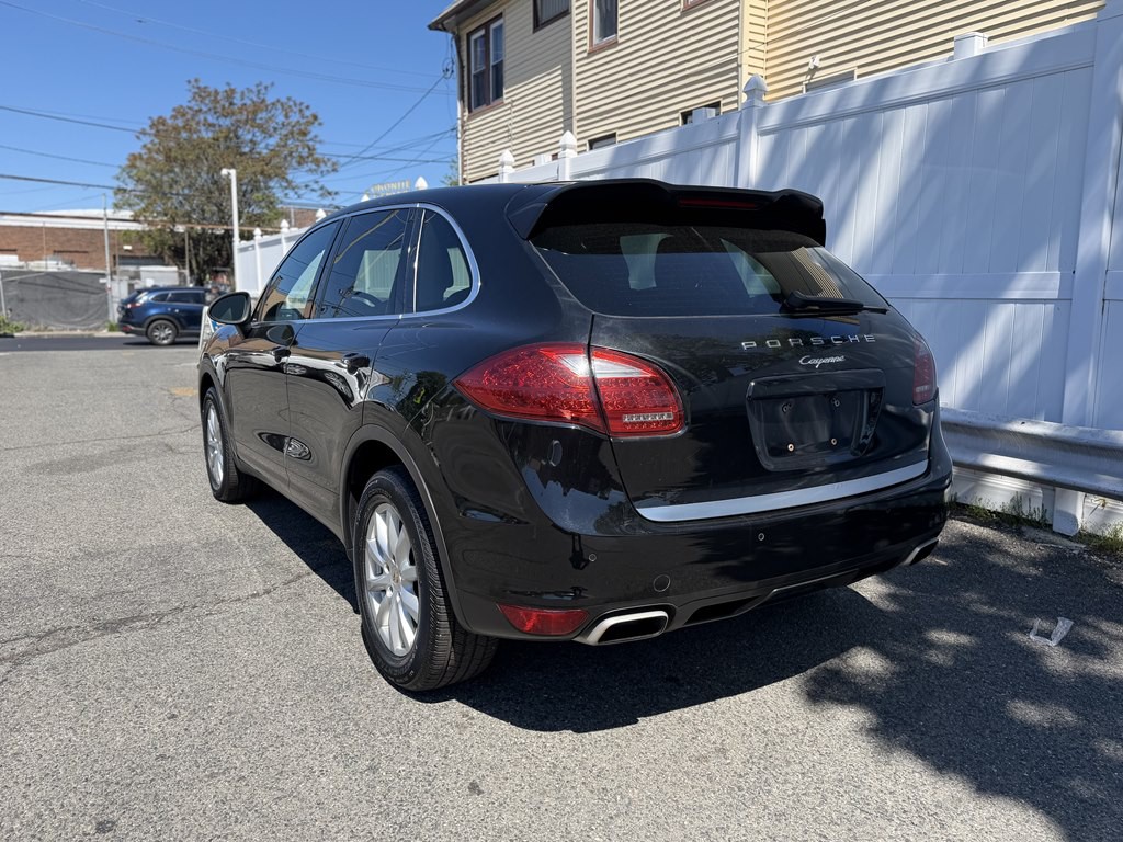 2012 Porsche Cayenne Image 5