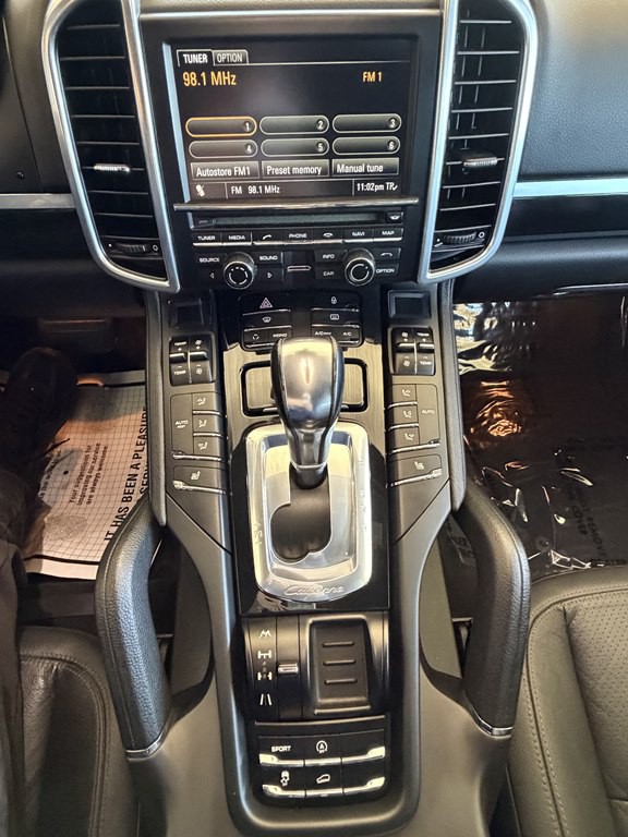 2012 Porsche Cayenne Image 12