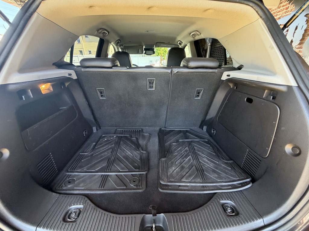 2016 Buick Enclave Image 16