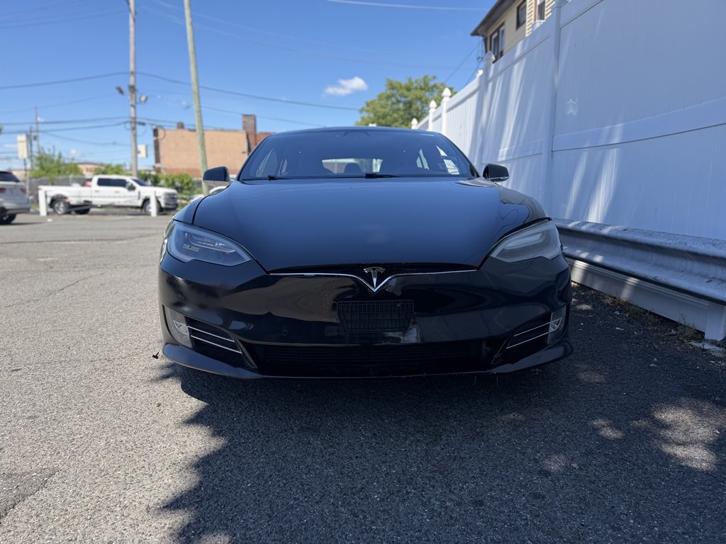 2017 Tesla Model S Image 2