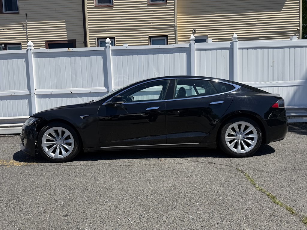 2017 Tesla Model S Image 4