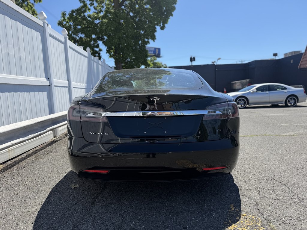 2017 Tesla Model S Image 6