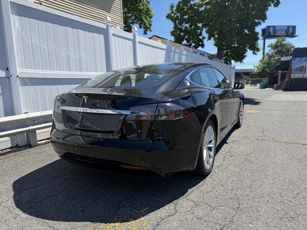 2017 Tesla Model S Image 7