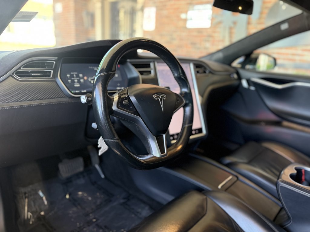2017 Tesla Model S Image 10