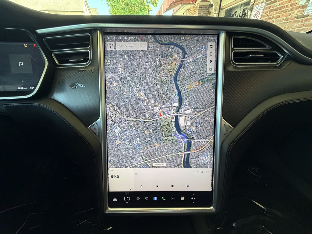 2017 Tesla Model S Image 12