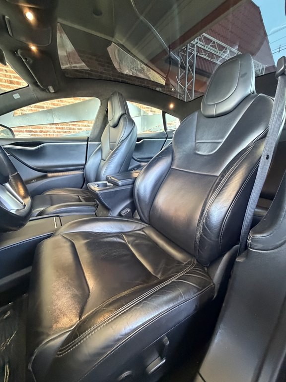 2017 Tesla Model S Image 14