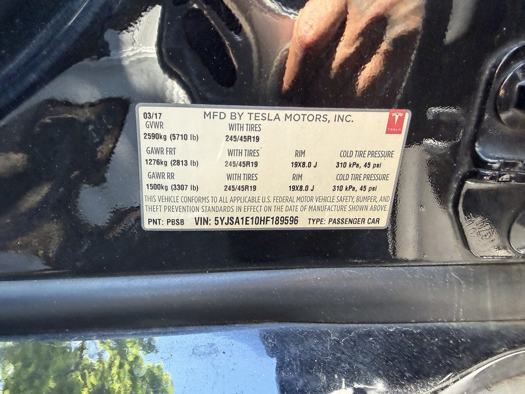 2017 Tesla Model S Image 16