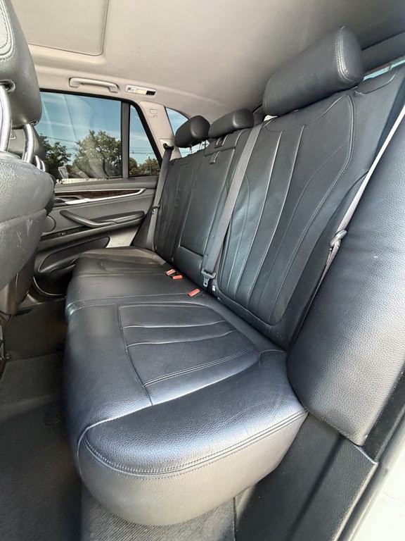 2015 BMW X5 Image 17
