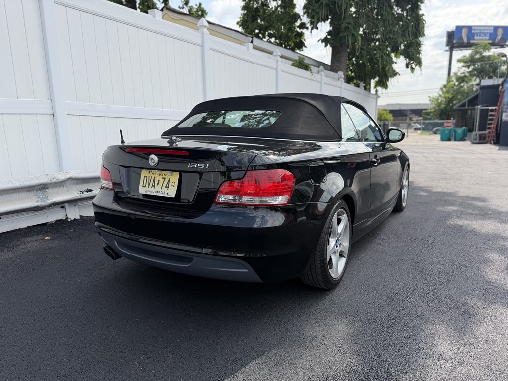 2011 BMW 1 Series Image 7