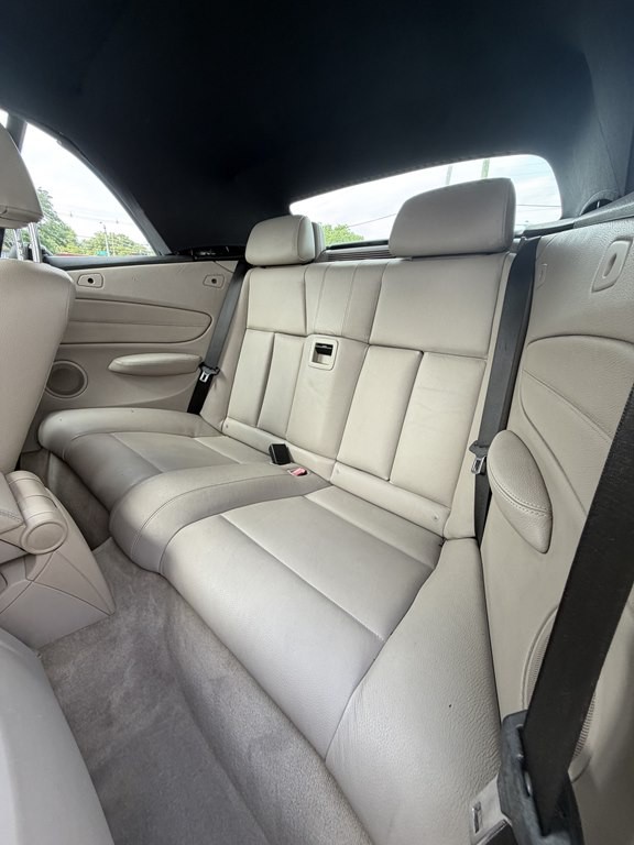 2011 BMW 1 Series Image 13