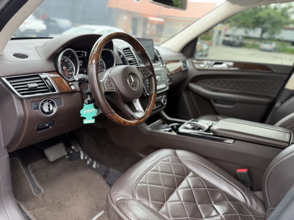 2017 Mercedes-Benz GLS-Class Image 10