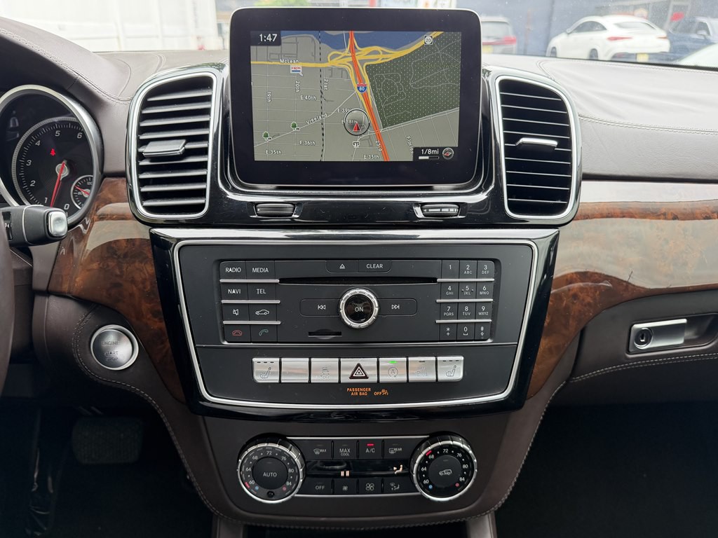 2017 Mercedes-Benz GLS-Class Image 12