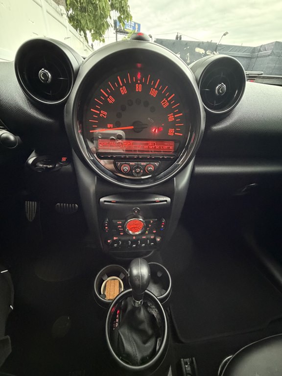 2016 MINI Cooper Image 10