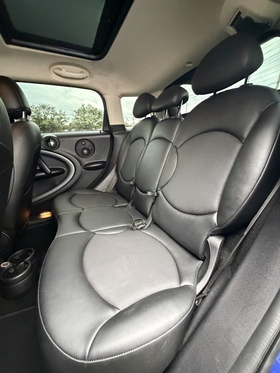2016 MINI Cooper Image 13