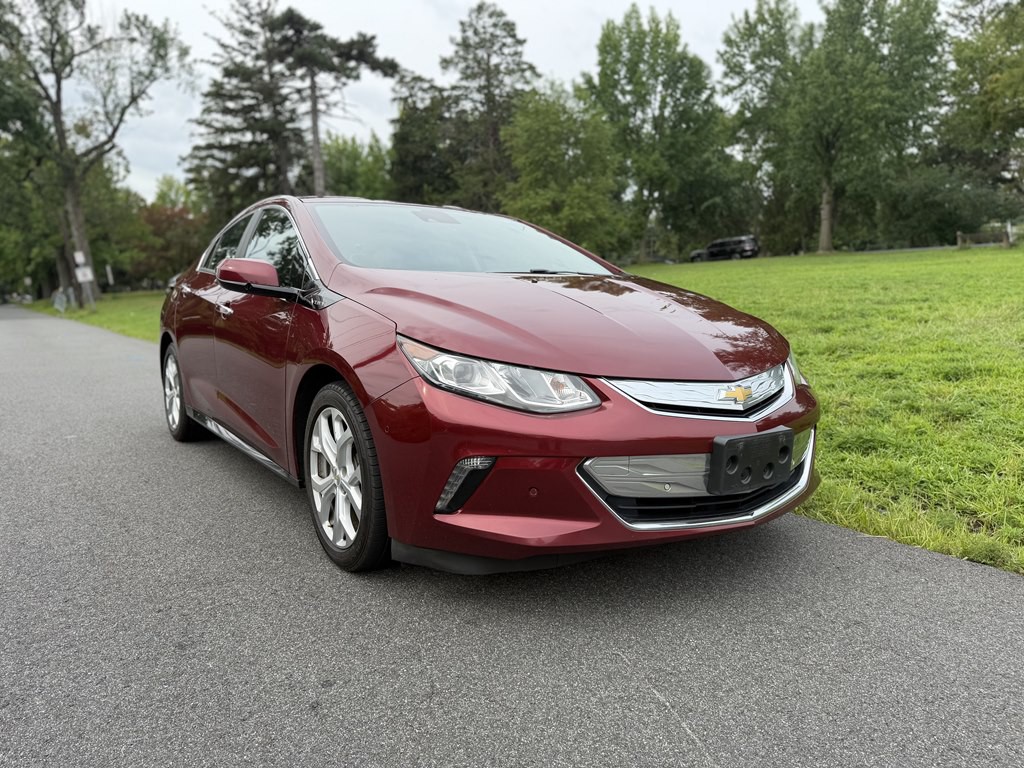 2016 Chevrolet Volt Image 3