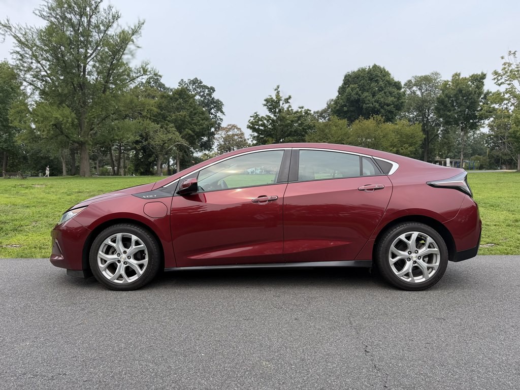 2016 Chevrolet Volt Image 4