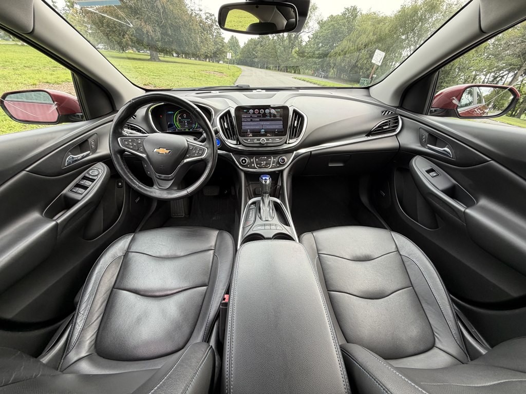 2016 Chevrolet Volt Image 9
