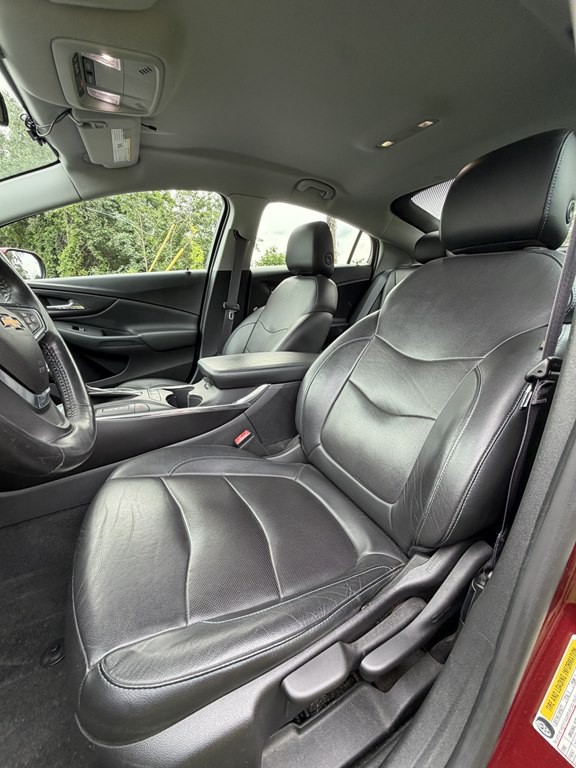 2016 Chevrolet Volt Image 14