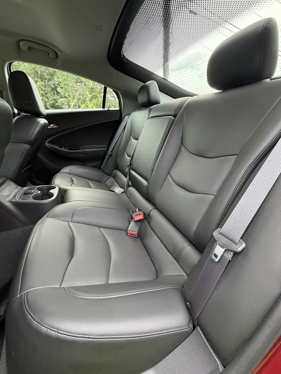 2016 Chevrolet Volt Image 15