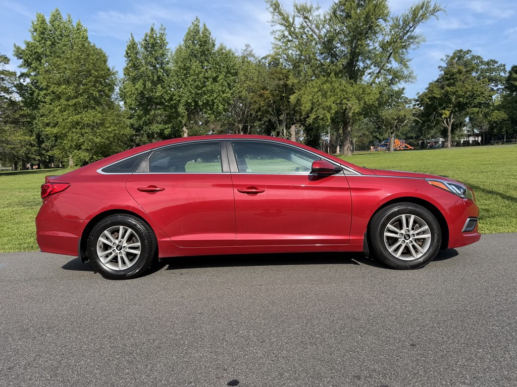 2017 Hyundai Sonata Image 8
