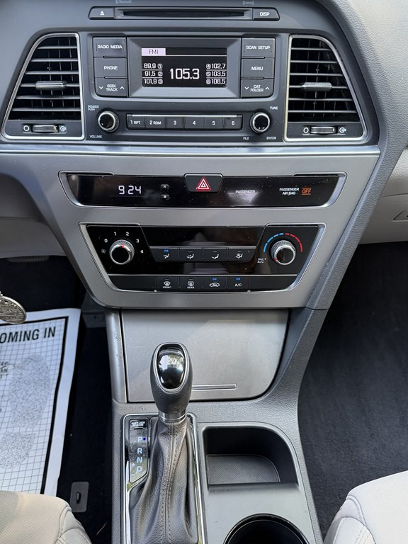 2017 Hyundai Sonata Image 12
