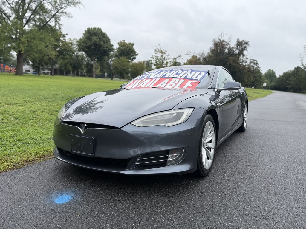 2017 Tesla Model S Image 1