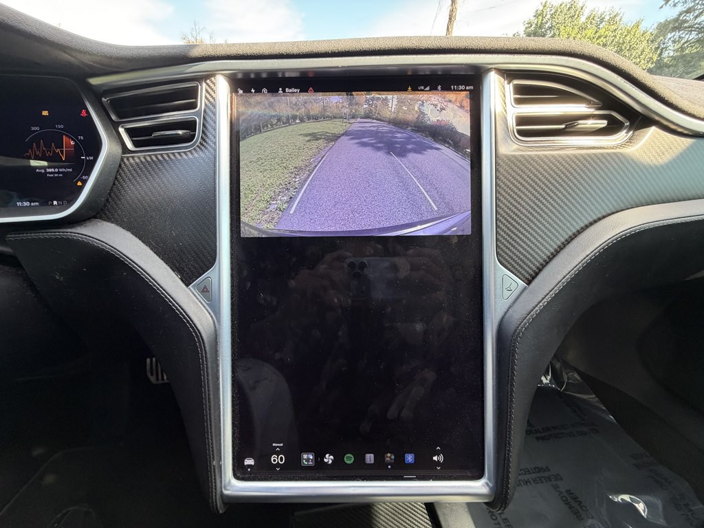 2016 Tesla Model S Image 12